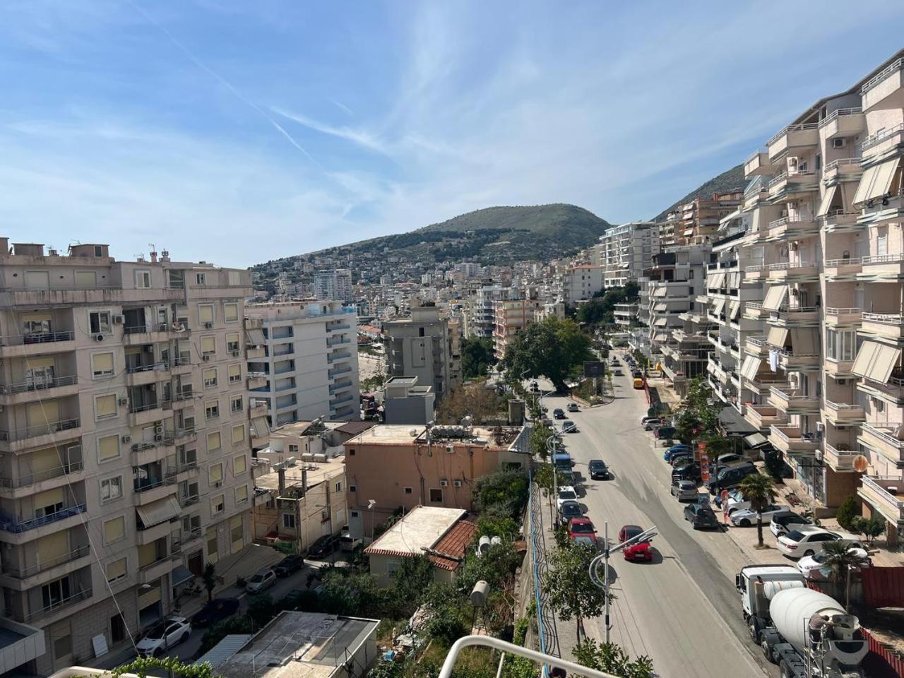Tulipani Apartments Near Promenade Саранда Экстерьер фото